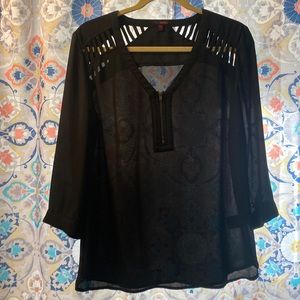 BONGO cut out zip blouse